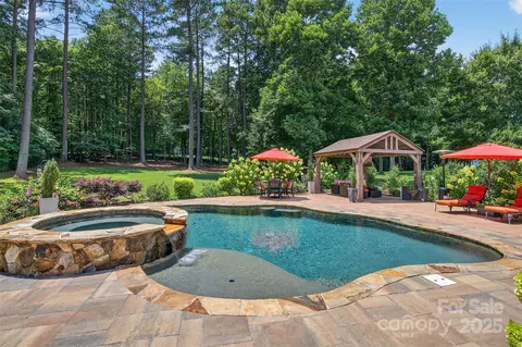 3575 Gordon St, Terrell, NC 28682