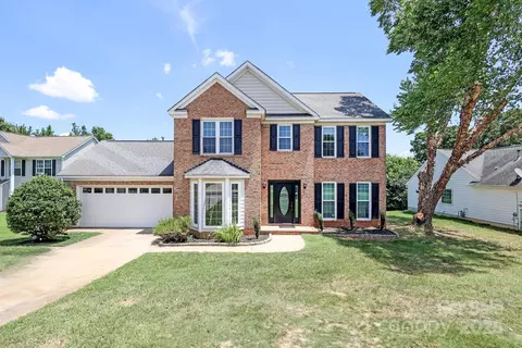 2916 Dairywood Ln, Monroe, NC 28110