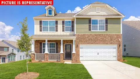 103 Rustling Waters Dr, Mooresville, NC 28117