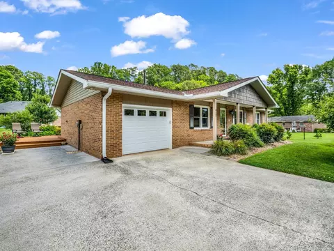 Other - 313 Resada Dr, Brevard, NC 28712 photo 5 of 7