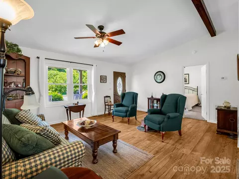 Living - 313 Resada Dr, Brevard, NC 28712 photo 7 of 7