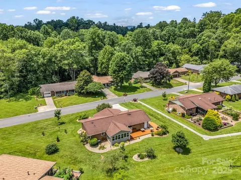 View/Area - 313 Resada Dr, Brevard, NC 28712 photo 3 of 8