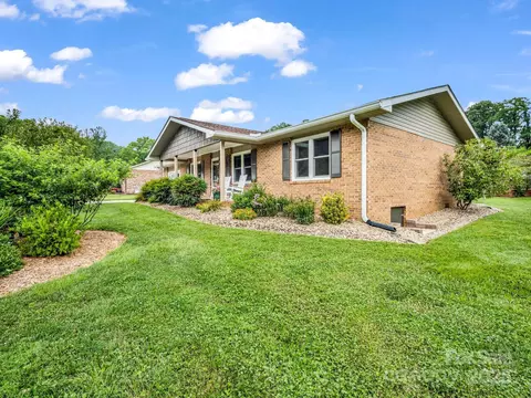 Exterior - 313 Resada Dr, Brevard, NC 28712 photo 2 of 10