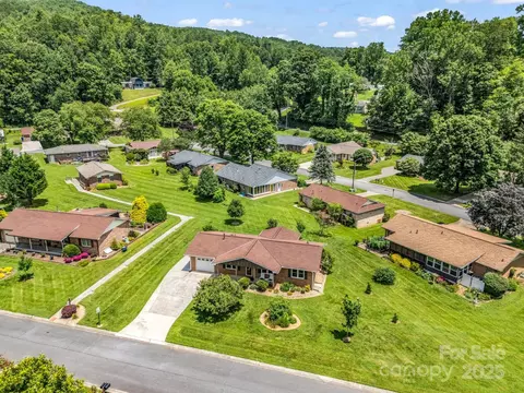 View/Area - 313 Resada Dr, Brevard, NC 28712 photo 2 of 8