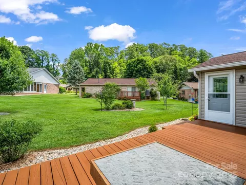 Exterior - 313 Resada Dr, Brevard, NC 28712 photo 7 of 10