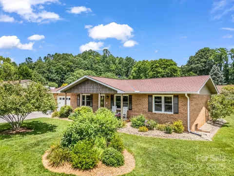 Exterior - 313 Resada Dr, Brevard, NC 28712 photo 4 of 10
