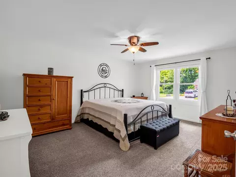 Bedroom - 313 Resada Dr, Brevard, NC 28712 photo 1 of 6