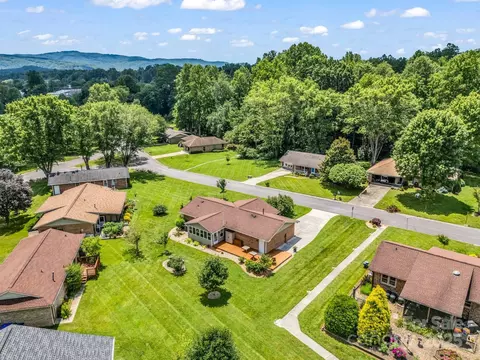 View/Area - 313 Resada Dr, Brevard, NC 28712 photo 4 of 8