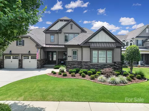 325 Newington Ct, Fort Mill, SC 29715