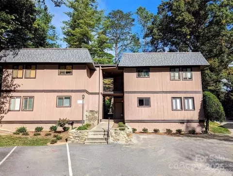 11 Lake B-1 Dr #B-1, Hendersonville, NC 28739
