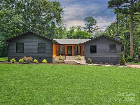 4901 Pine Ridge Rd, Charlotte, NC 28226
