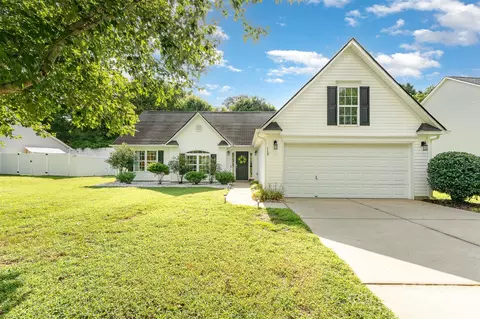 113 Whitby Dr, Mount Holly, NC 28120