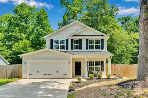 846 Northwood Dr, Charlotte, NC 28216