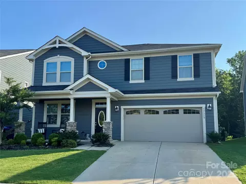 17209 Carolina Hickory Dr, Huntersville, NC 28078