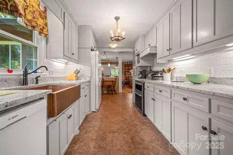 85 Red Bird Rd, Tryon, NC 28782 photo 11