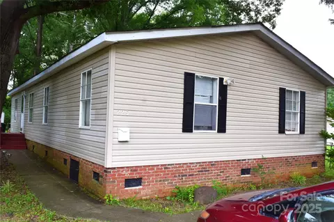 225 Emmett St, Rock Hill, SC 29730