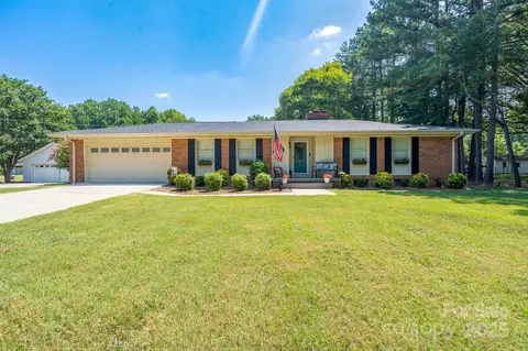 304 Sowers Ferry Rd, Salisbury, NC 28144
