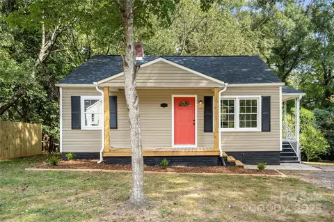 314 S Holland St, Dallas, NC 28034