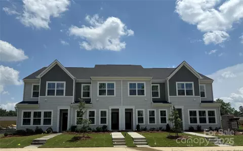 4728 Lakeview N 14 Rd N #14, Charlotte, NC 28216