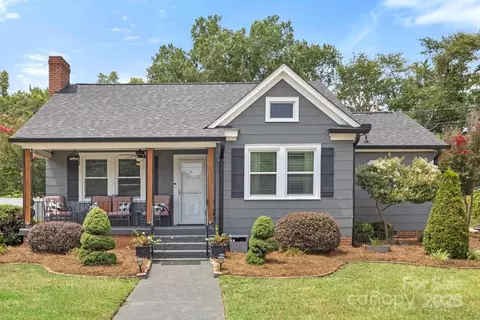 305 E Marion St, Kershaw, SC 29067