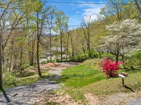 Carolina Heights, Black Mountain, NC 28711