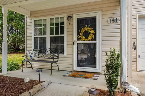 181 Farington Cir, Fletcher, NC 28732