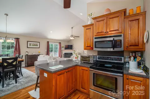 Kitchen - 515 E Carpenter St, Maiden, NC 28650 photo 1 of 3