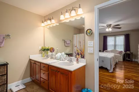 Other - 515 E Carpenter St, Maiden, NC 28650 photo 3 of 10