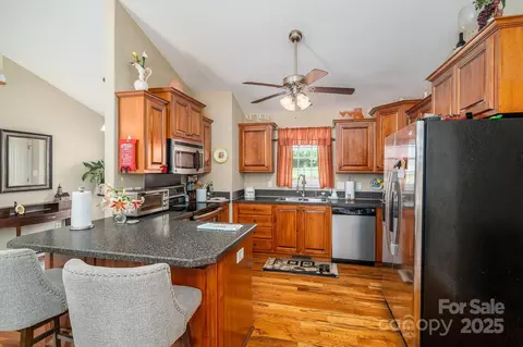 Kitchen - 515 E Carpenter St, Maiden, NC 28650 photo 2 of 3