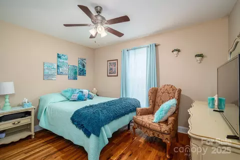 Bedroom - 515 E Carpenter St, Maiden, NC 28650 photo 3 of 6