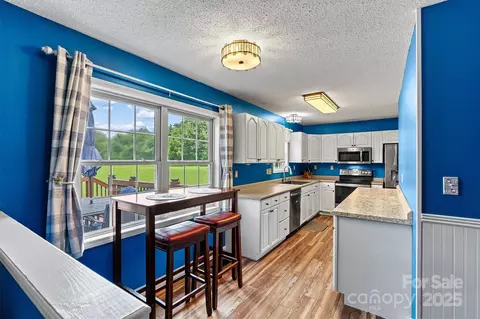 Kitchen - 1310 Maple Lee Ct, Crouse, NC 28033 photo 1 of 2