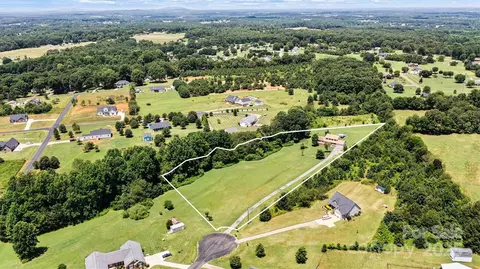 1310 Maple Lee Ct, Crouse, NC 28033