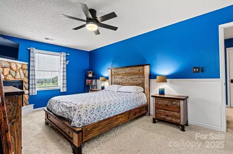 Bedroom - 1310 Maple Lee Ct, Crouse, NC 28033 photo 4 of 9