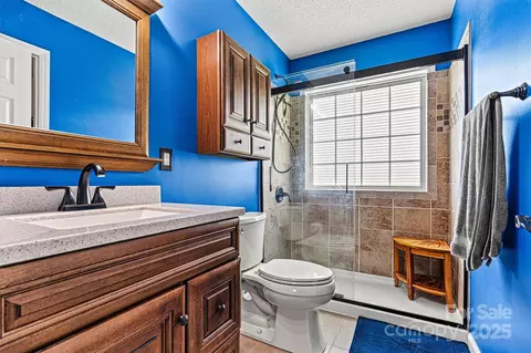 Bath - 1310 Maple Lee Ct, Crouse, NC 28033 photo 3 of 4