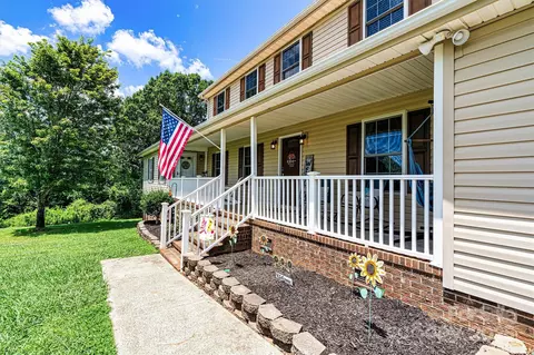 Exterior - 1310 Maple Lee Ct, Crouse, NC 28033 photo 2 of 9