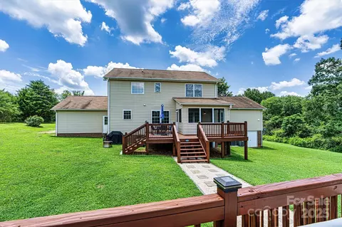Exterior - 1310 Maple Lee Ct, Crouse, NC 28033 photo 8 of 9