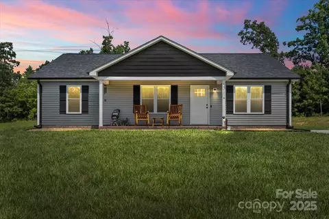 44432 Us Highway 52 N Hwy N, New London, NC 28127