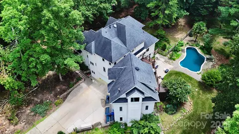 1802 Walden Pond Ln, Waxhaw, NC 28173