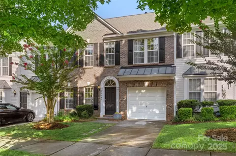 107 Beverly Chase Ln, Mooresville, NC 28117