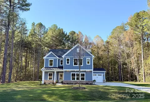 617 Autumnlight Dr, Salisbury, NC 28147