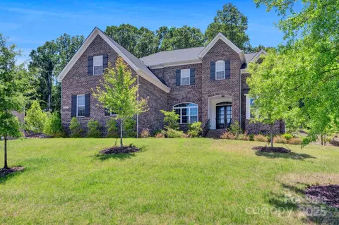 2017 Belle Grove Dr, Marvin, NC 28173