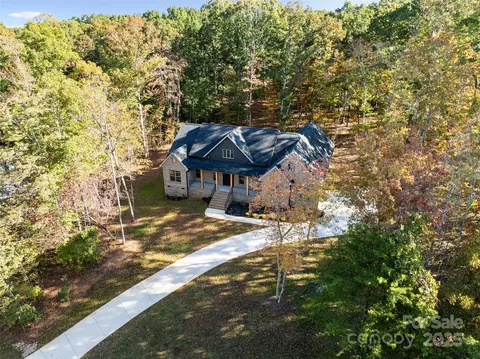 129 Hannaford Pl, Gastonia, NC 28052