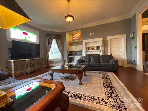 Living - 301 Windsor E St E, Monroe, NC 28112 photo 3 of 4