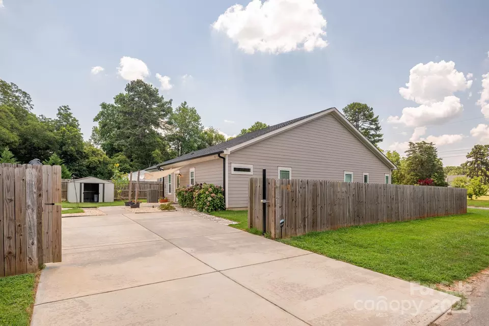 Other - 5305 Tarrywood Ln, Charlotte, NC 28205 photo 10 of 11