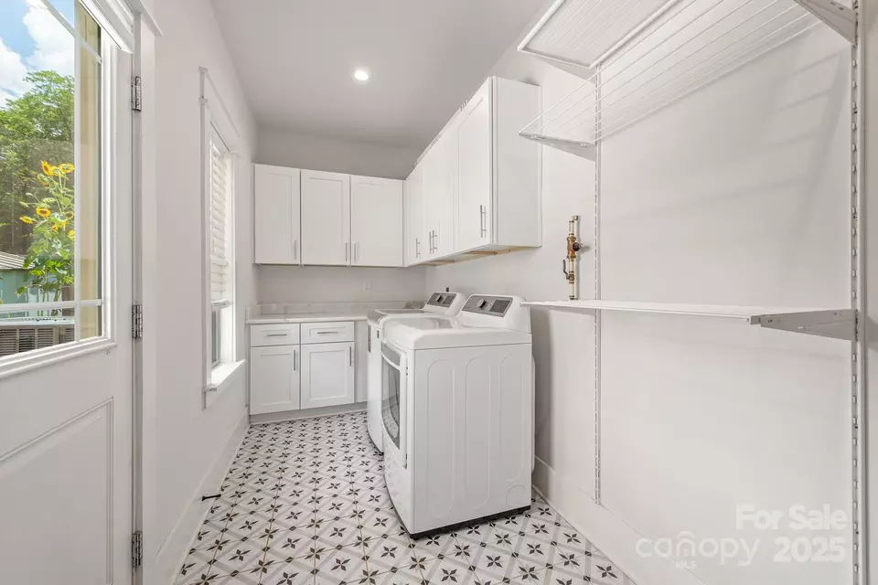 Other - 5305 Tarrywood Ln, Charlotte, NC 28205 photo 6 of 11