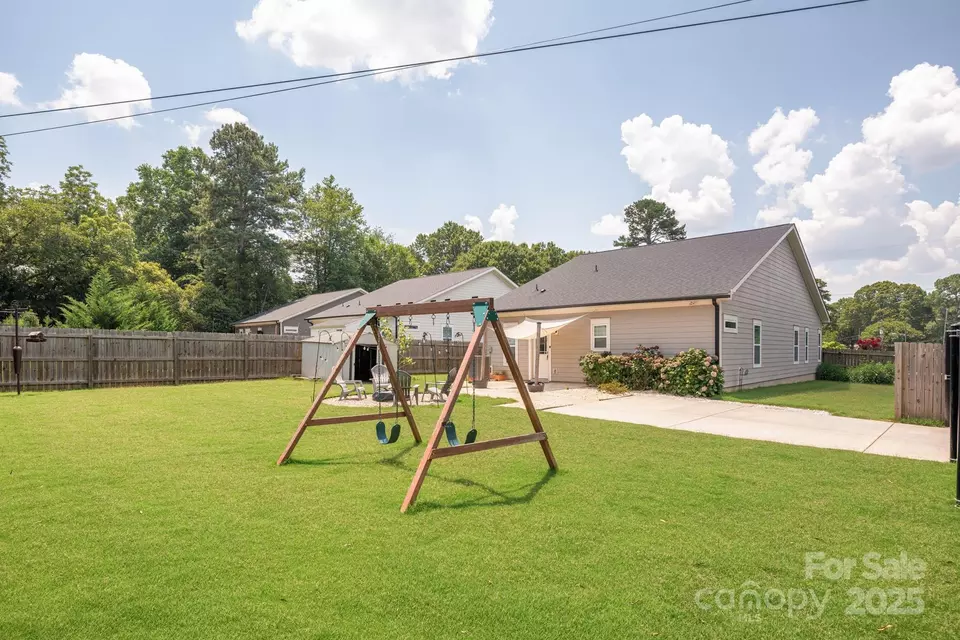 Other - 5305 Tarrywood Ln, Charlotte, NC 28205 photo 8 of 11
