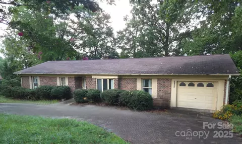1265 Delwood Sw Dr SW, Lenoir, NC 28645
