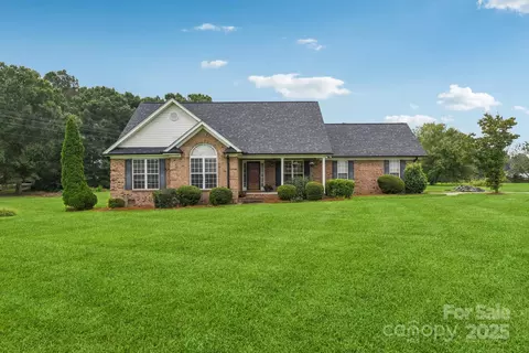 6746 Edwards Farm Ln, Monroe, NC 28110