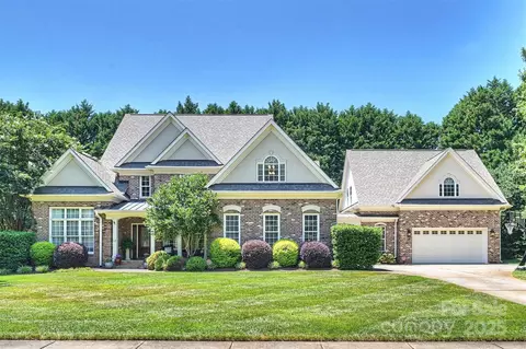 119 Pin Oak Ln, Mooresville, NC 28117