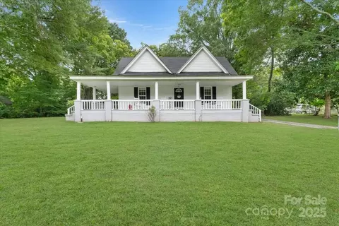 1423 Modena St, Gastonia, NC 28054